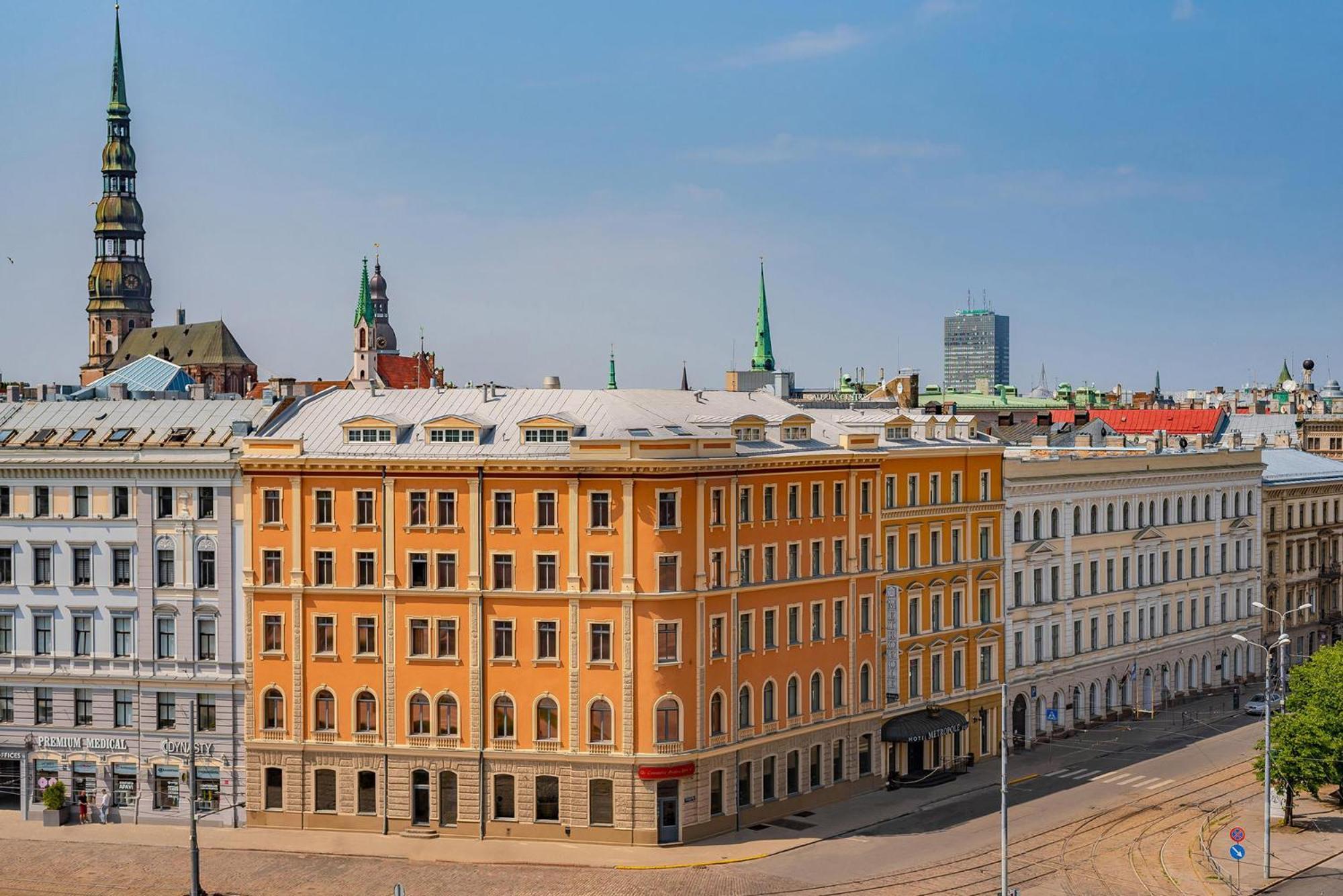 Eurostars Metropole Отель