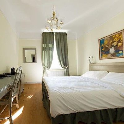 Eurostars Metropole Hotell 4*