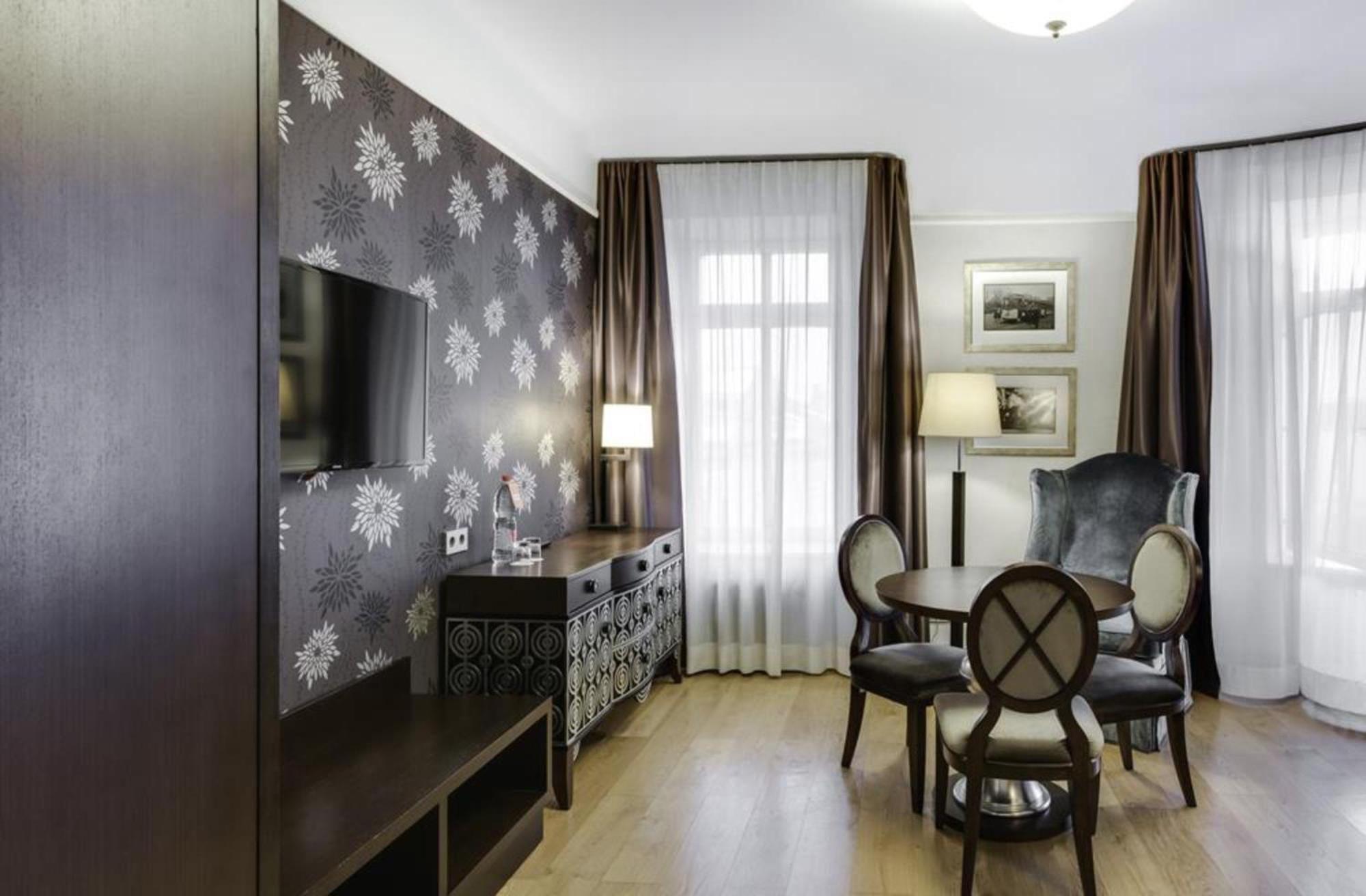 Eurostars Metropole Hotelli